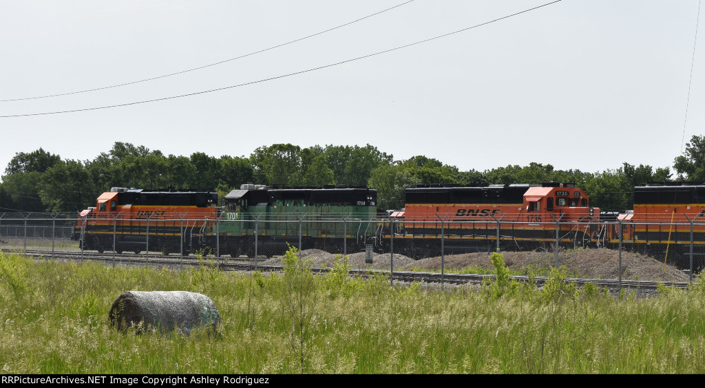 BNSF 1735